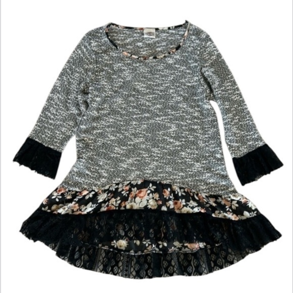 RODS western wear size XL floral lace blouse